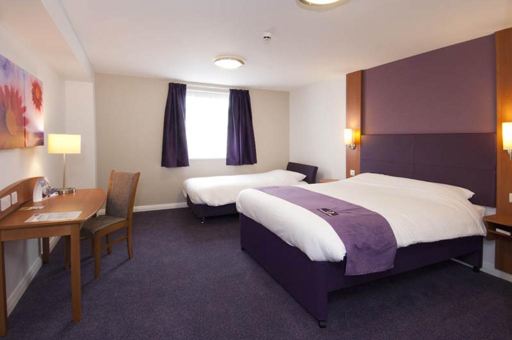 Premier Inn London Hayes, Heathrow Room photo