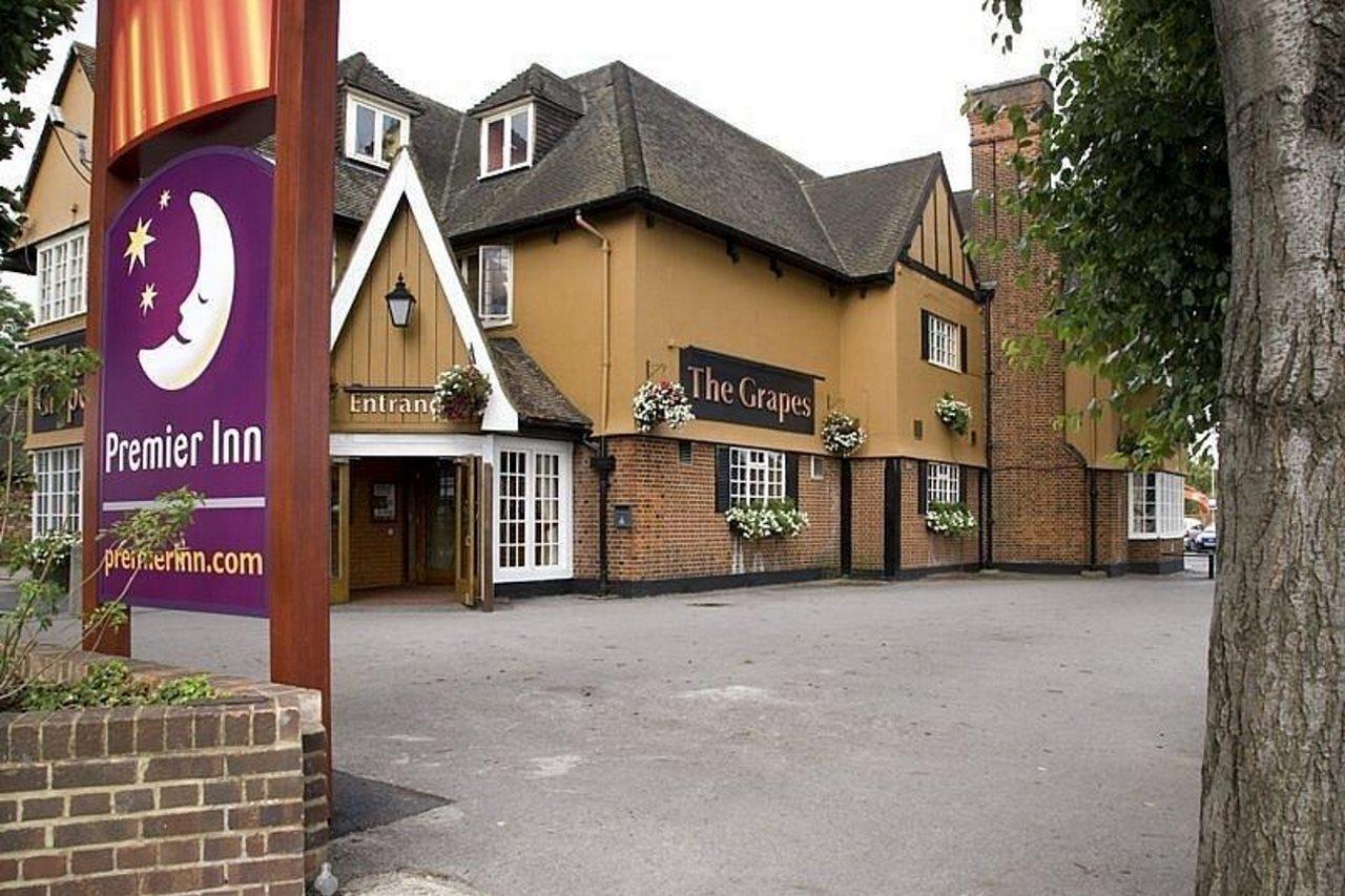 Premier Inn London Hayes, Heathrow Exterior photo